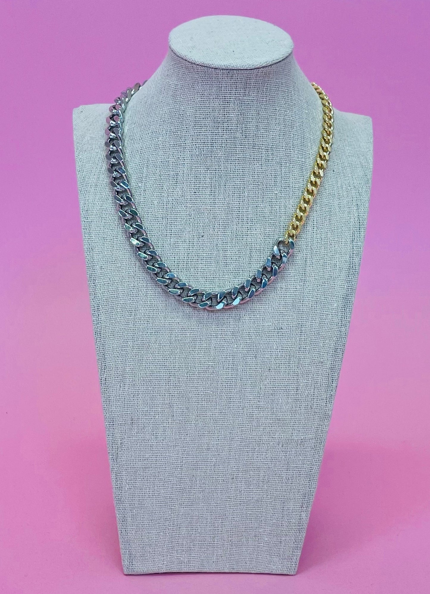 Kendall Curb Necklace